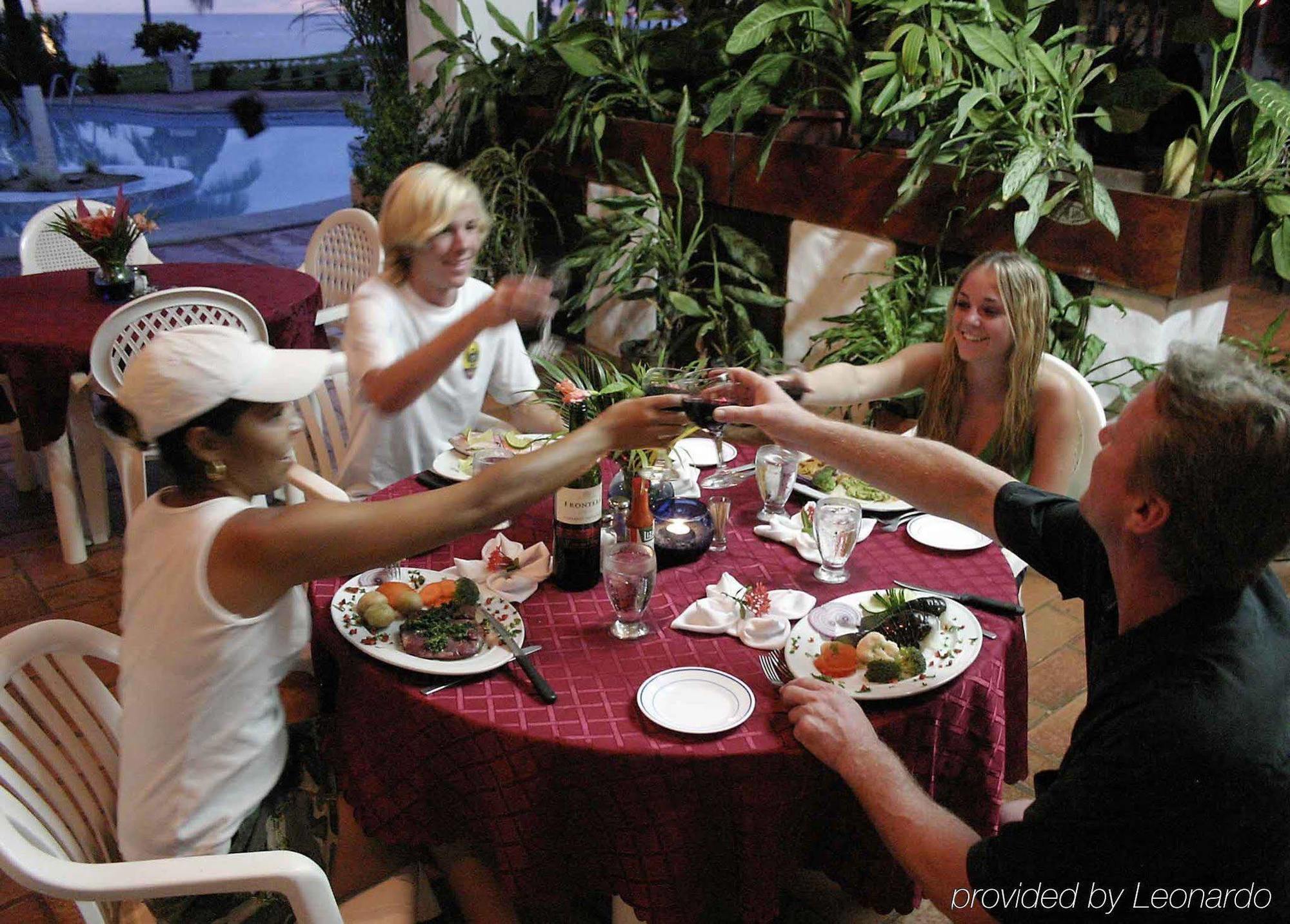 Hotel Iguanazul Playa Junquillal Restaurante foto